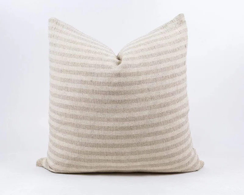 Ang Ivory Pillow w/ Insert