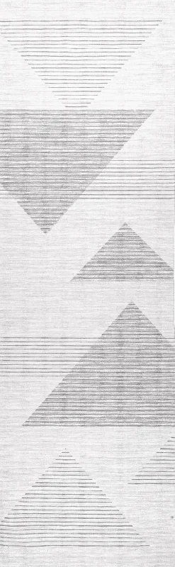 Rayna Washable Triangle Rug | Light Grey