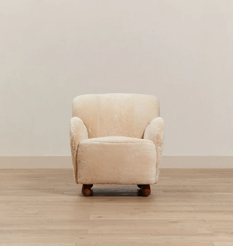 Tera Armchair