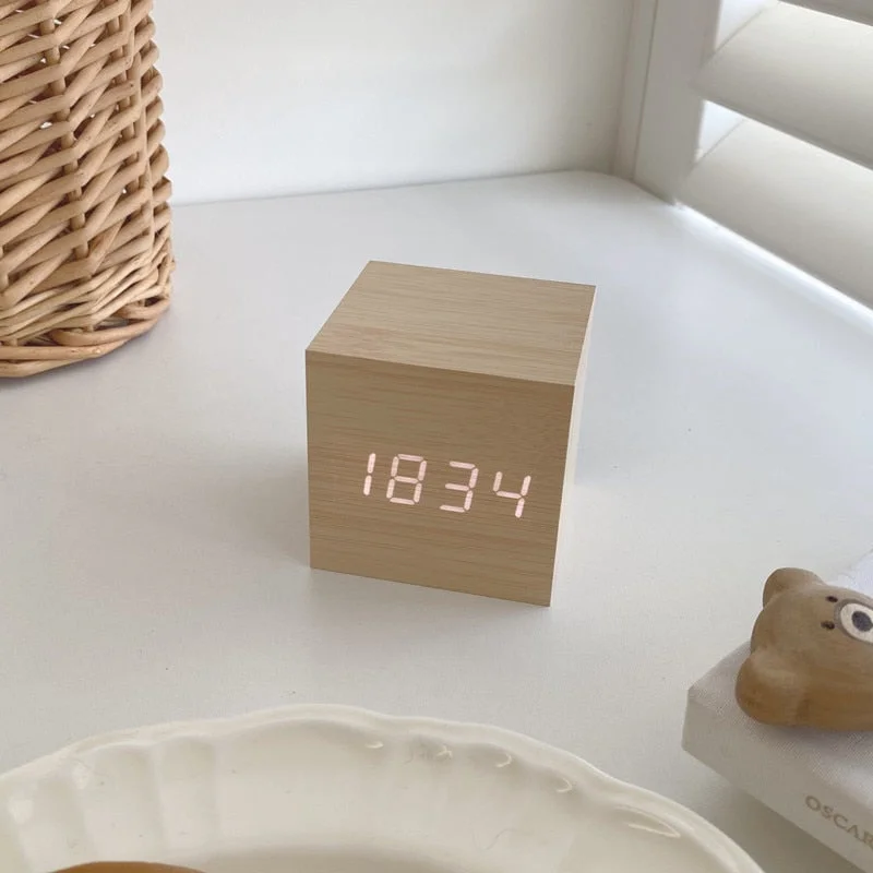 Wood O'clock Digital Clock & Alarm